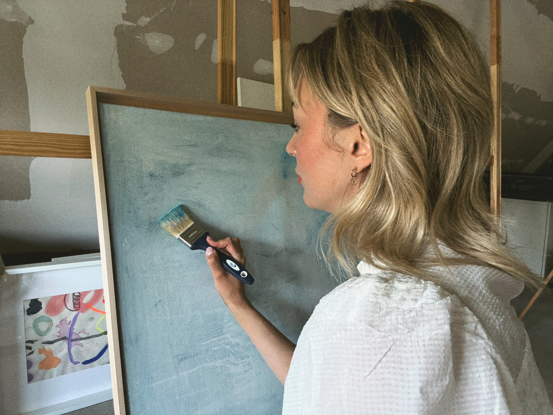 Zwischen Farbtuben und Nachhaltigkeit – mein kreatives Chaos im Atelier